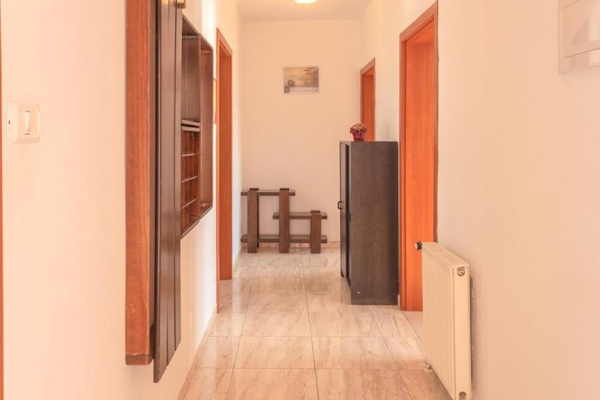 Apartments Ellen Banjole Extérieur photo