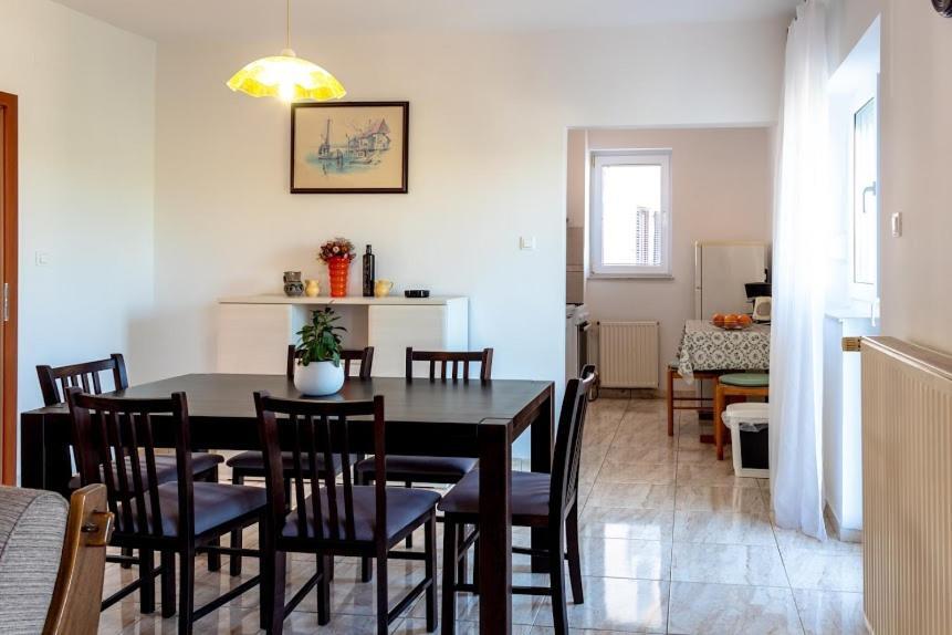 Apartments Ellen Banjole Extérieur photo